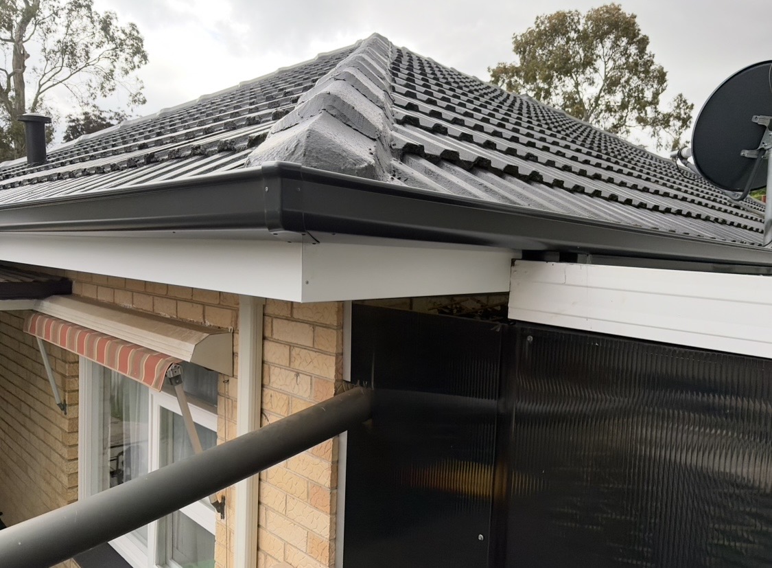 Corner gutter after